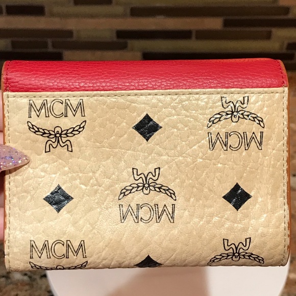 MCM Visettos Signature Leather Wallet πβ€οΈπ₯ - Picture 14 of 17
